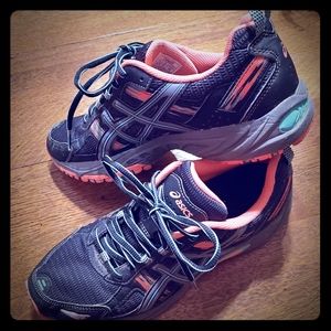 EUC Womens Size 10 Asics Black Teal Coral